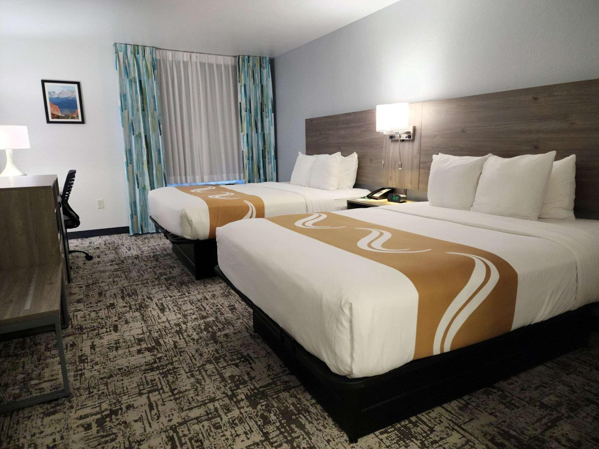 Quality Inn & Suites Denver International Airport Exterior photo