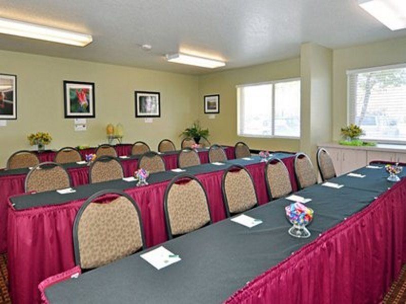 Quality Inn & Suites Denver International Airport Exterior photo